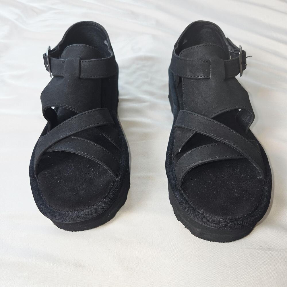 BEARPAW Shoes Womans 7 Black Strappy Platform Wedge ChunkySandals Buckle